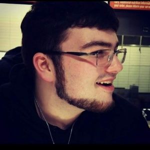 Meet your Posher, Chase